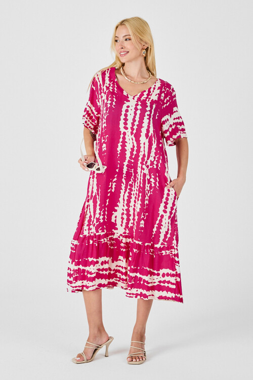 Fuşya Batik Desenli V Yaka Eteği Volanlı Oversize Elbise