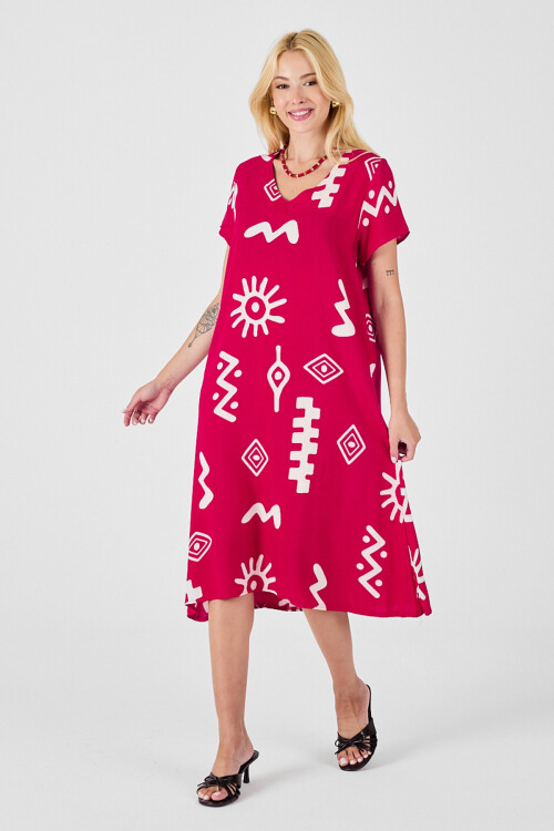 Fuşya Desenli V Yaka Kısa Kollu Yırtmaçlı Midi Boy Elbise