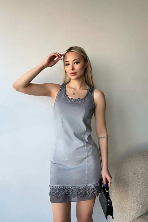 Gri Askılı Güpür Detaylı Renk Geçişli Yazlık Viskon Elbise