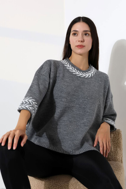 Gri Bisiklet Yaka Desenli Triko Kazak BCES-252038