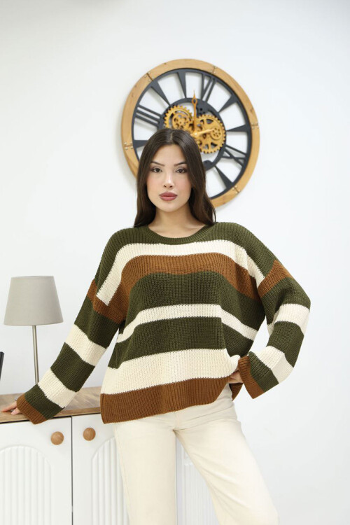 Haki Bisiklet Yaka Çizgi Desenli Triko Kazak BCES-252006