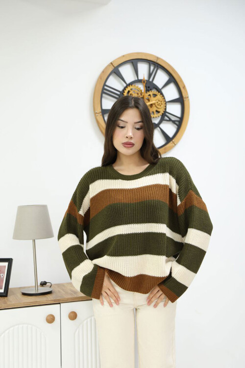 Haki Bisiklet Yaka Çizgi Desenli Triko Kazak BCES-252006