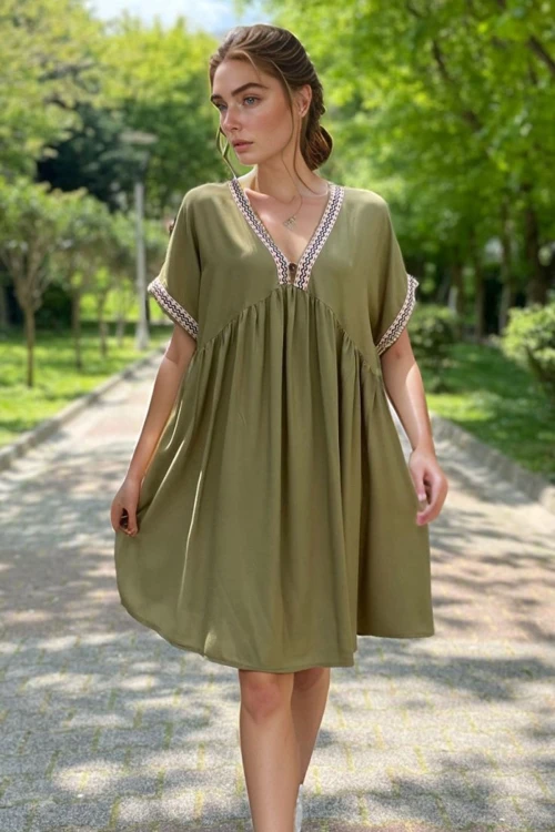 Haki Nakış Bordür Detaylı Rahat Kalıp Viscon Dokuma Elbise BCVL-2530000