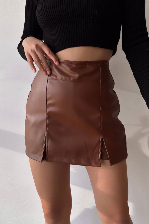Kahverengi Çift Yırtmaçlı Şort Etek BCHN-25260364