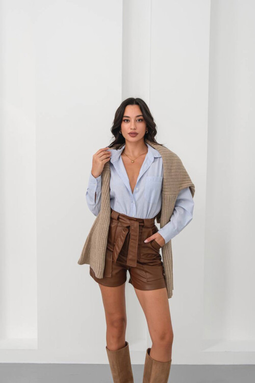 Kahverengi Kuşaklı Geniş Cepli Şort BCHN-25260086