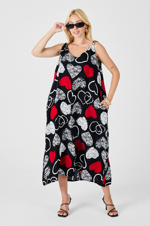 Kırmızı-Siyah Askılı Boncuk Detaylı Çift Cepli Desenli Salaş Elbise