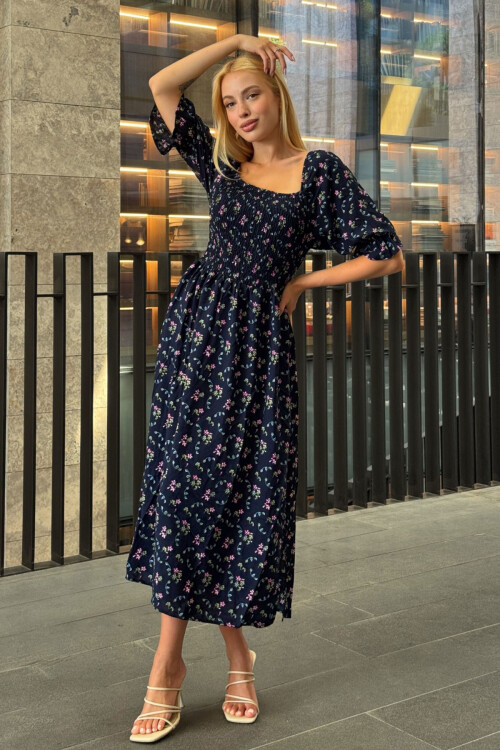 Lacivert Kare Yaka Beli Gipeli Çiçek Desenli Dokuma Yazlık Elbise BCVL-25V095