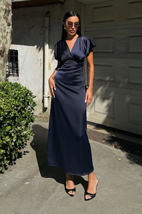 Lacivert V Yaka Göğüs Drapeli Saten Elbise