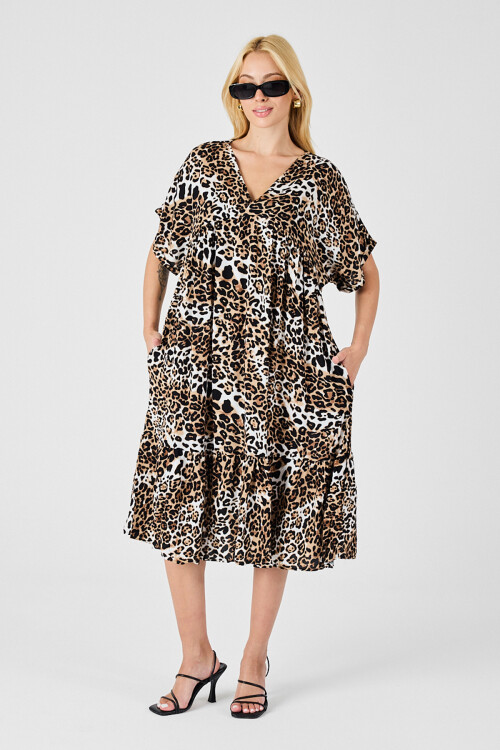 Leopar V Yaka Oversize Kesim Desenli Çift Cepli Volanlı Elbise BCVL-254028
