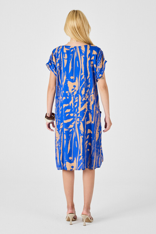 Mavi Desenli V Yaka Yarasa Kol Oversize Midi Elbise