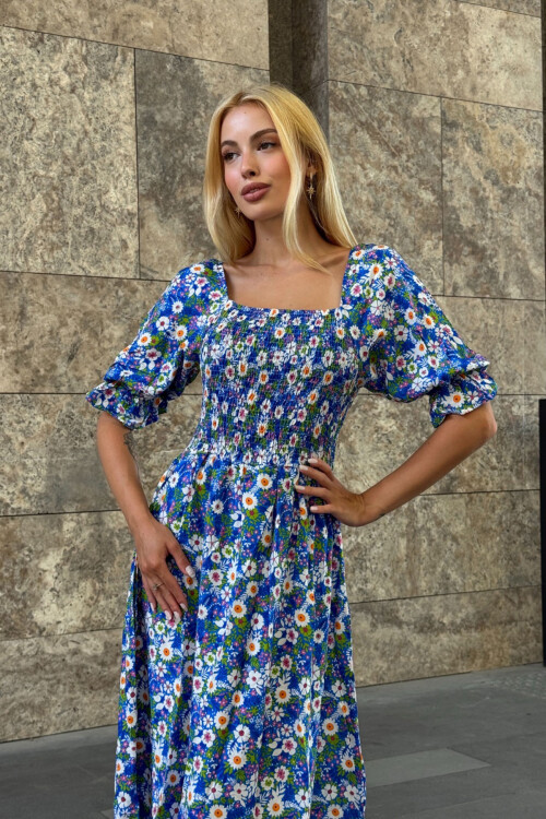 Mavi Kare Yaka Beli Gipeli Çiçek Desenli Dokuma Yazlık Elbise