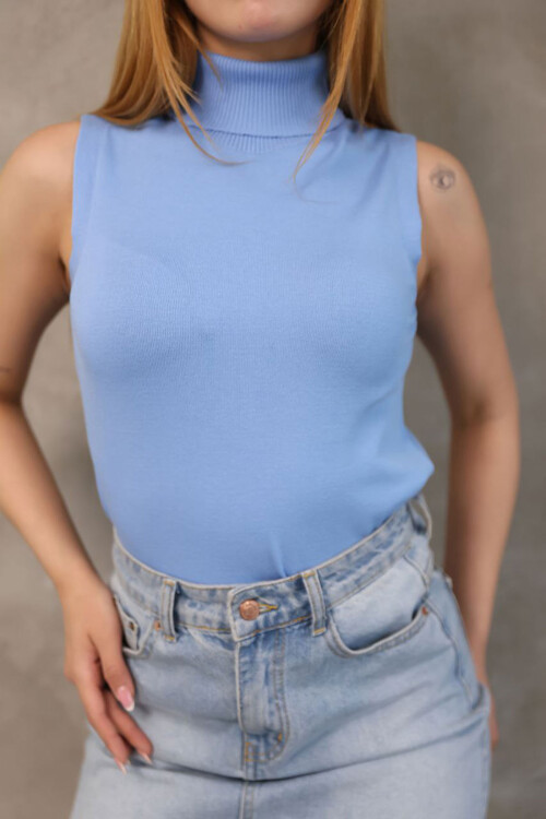 Mavi Kolsuz Boğazlı Triko Bluz BCES-252022