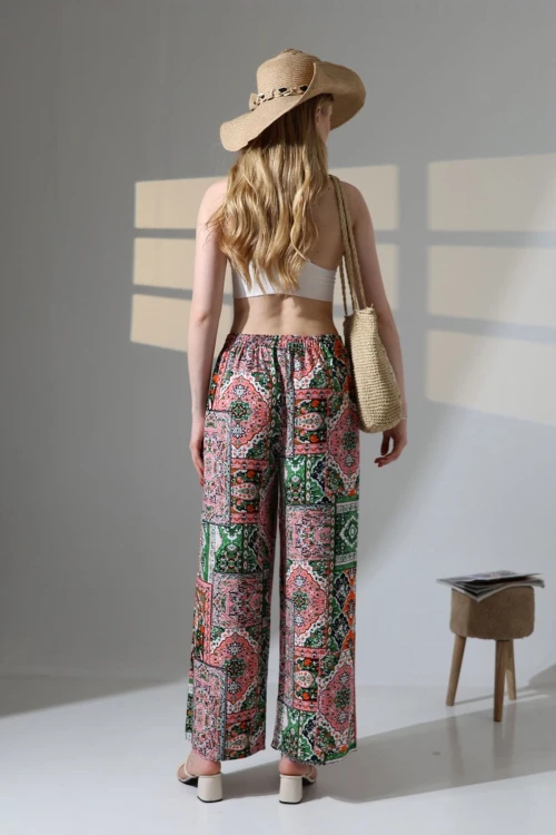 Pembe Etnik Desenli Viscon Yazlık Dokuma Pantolon BCBT-251009