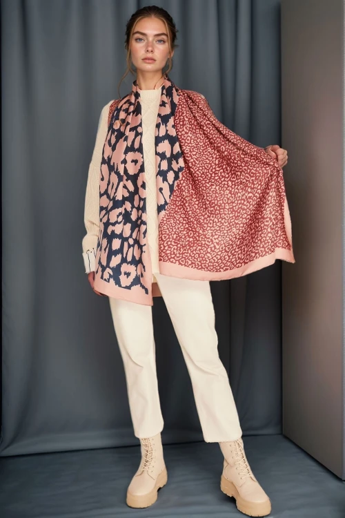 Pembe Patchwork Leopar Desenli Şal BCNSV-2513955