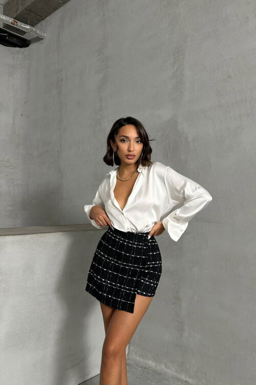 Siyah 2 Düğmeli Tüvit Kumaş Şort Etek BCHN-2526414