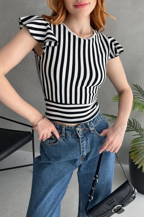 Siyah Beyaz Sırtı Fiyonk Bağlamalı Çizgi Detaylı Crop Bluz