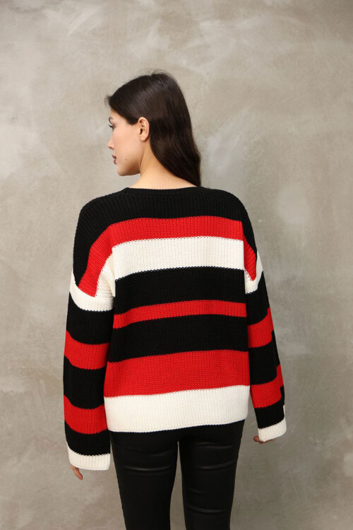 Siyah Bisiklet Yaka Çizgi Desenli Triko Kazak BCES-252006