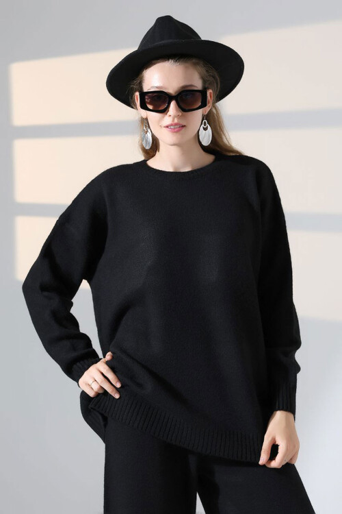 Siyah Bisiklet Yaka Kazak Ve Geniş Paça Pantolon Alt Üst Triko Takım BCES-252005