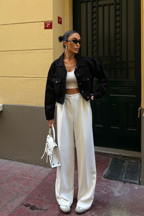 Siyah Çift Cep Denim Crop Ceket BCDF-255419