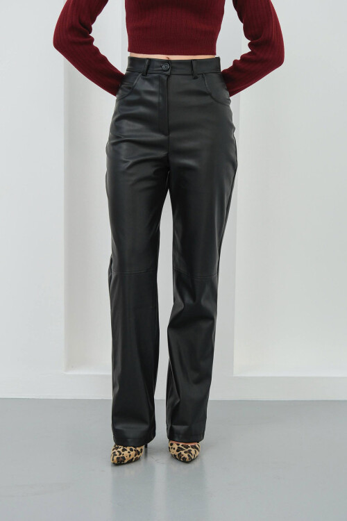 Siyah Çift Cepli Fit Kesim Suni Deri Pantolon BCHN-25267542