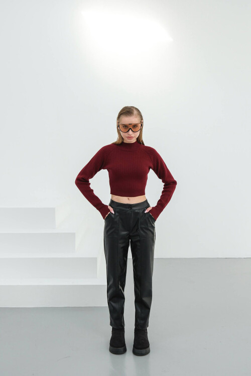 Siyah Çift Cepli Önü Dikiş Detaylı Suni Deri Pantolon BCHN-25265098