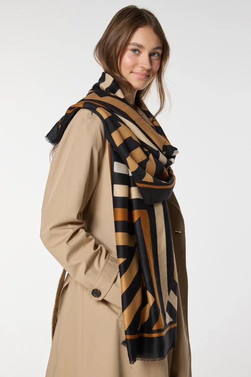 Siyah Çizgi Desenli Şal BCNSV-2515058