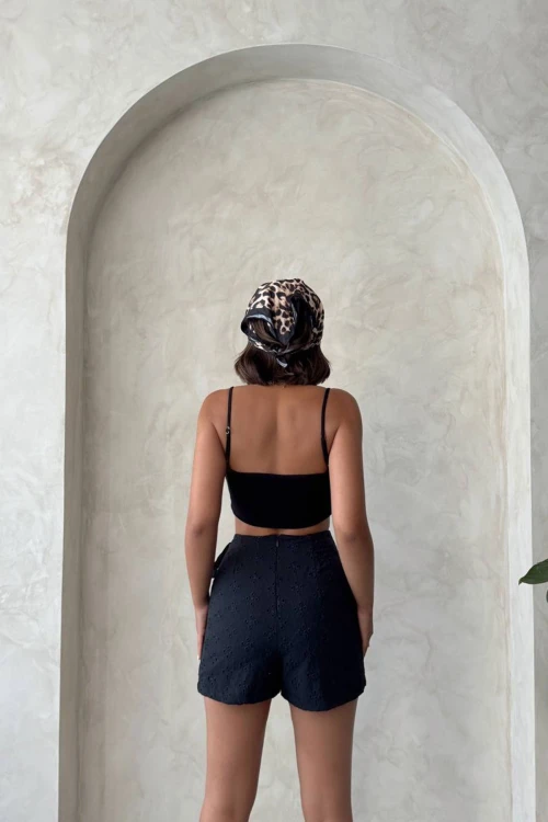 Siyah Dokuma Güpürlü Astarlı Şort Etek BCHN-25255075