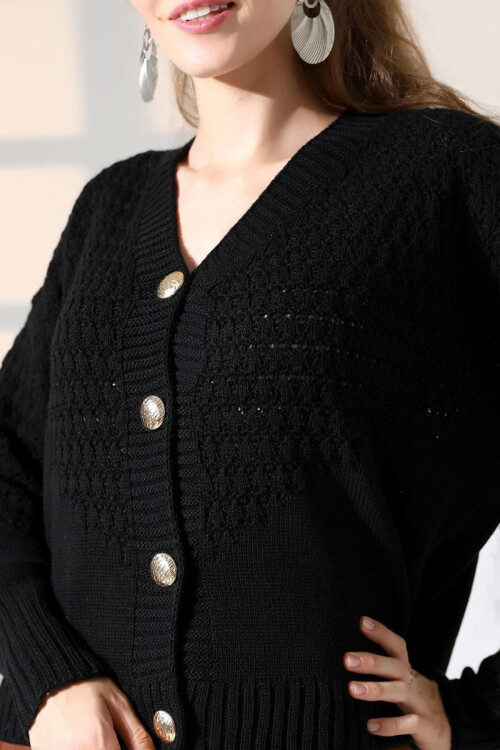 Siyah Motif Desenli Düğmeli Triko Hırka BCES-252027