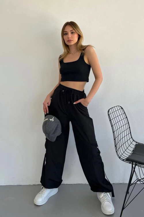 Siyah Paraşüt Kumaş Cepli Kargo Jogger Pantolon BCHN-2510000