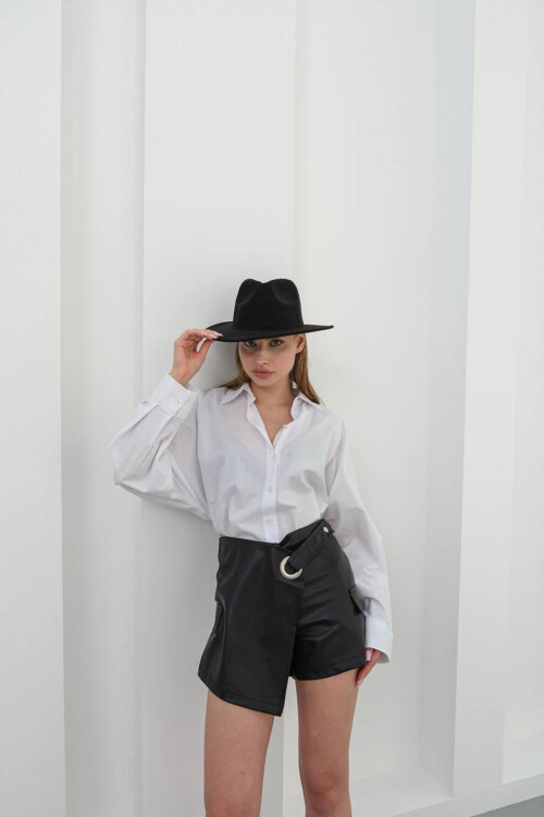 Siyah Tokalı Kapaklı Şort Etek BCHN-25W260107