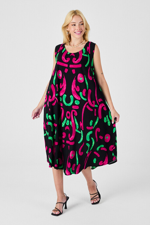 Siyah U Yaka Kolsuz Asimetrik Kesim Midi Boy Elbise