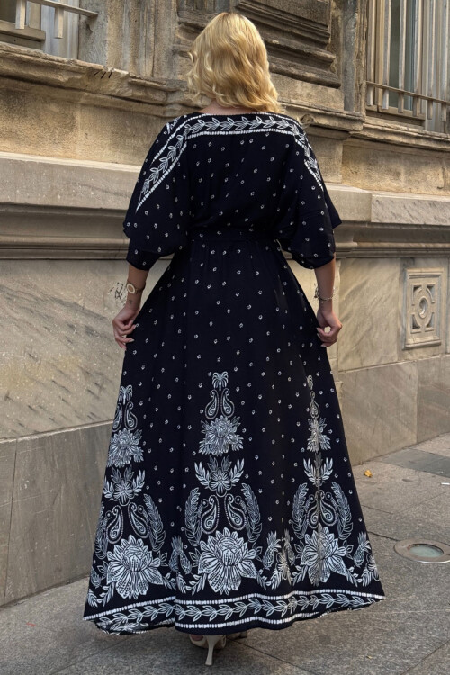 Siyah V Yaka Maxi Boy Yırtmaçlı Desenli Viscon Dokuma Elbise BCVL-25V208