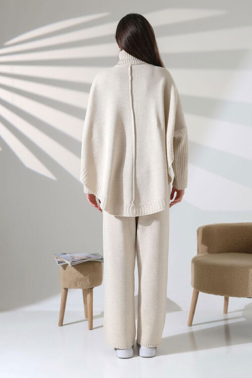 Taş Boğazlı Salaş Kesim Kazak Ve Fit Pantolon Alt Üst Triko Takım BCES-252033