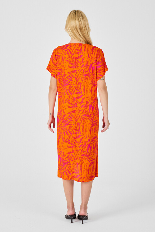 Turuncu Desenli V Yaka Kısa Kollu Midi Boy Elbise