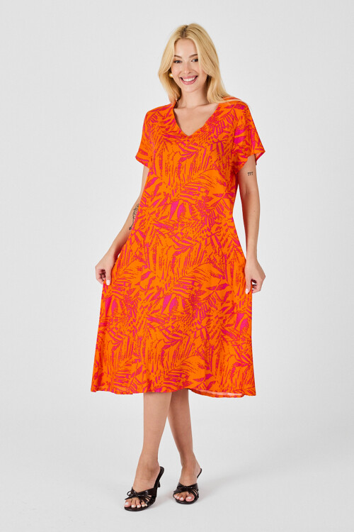 Turuncu Desenli V Yaka Kısa Kollu Midi Boy Elbise