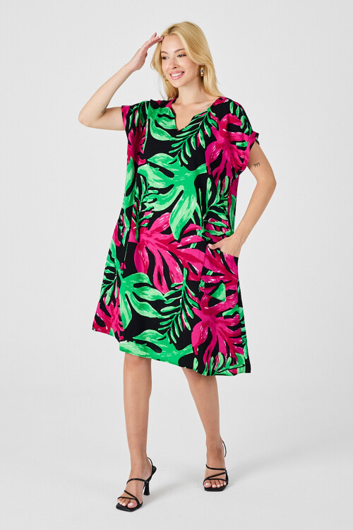 Yeşil-Fuşya Tropik Desenli V Yaka Rahat Kesim Elbise