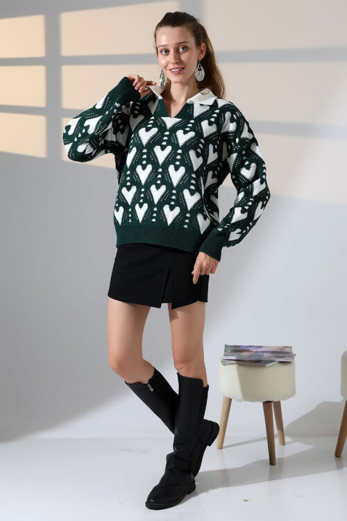 Yeşil Polo Yaka Kalp Desenli Triko Kazak BCES-252026