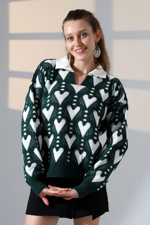 Yeşil Polo Yaka Kalp Desenli Triko Kazak BCES-252026