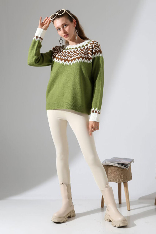 Zeytin Yeşili Bisiklet Yaka Kar Desenli Triko Kazak BCES-252028