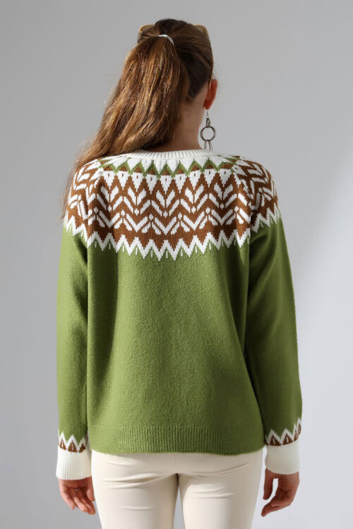 Zeytin Yeşili Bisiklet Yaka Kar Desenli Triko Kazak BCES-252028