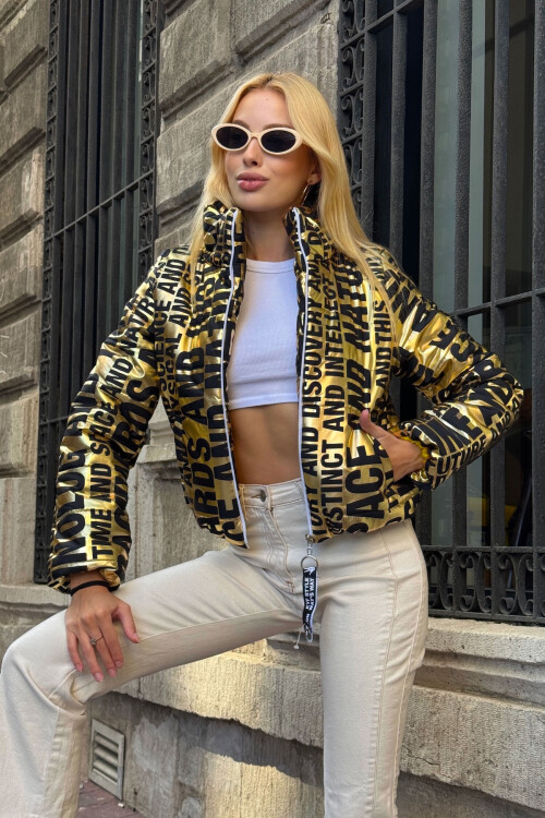 Altın Sarısı Yazılı Şişme Mont BCVL-25N031