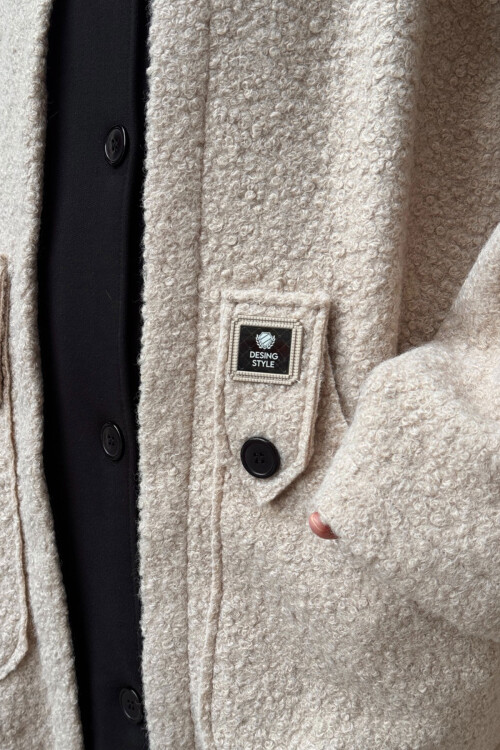 Bej Kapüşonlu Bol Kesim Geniş Cepli Buklet Mont Ceket BCVL-25V603