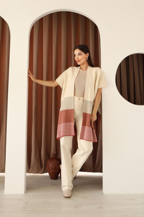 Bej Zigzag Desenli Renk Bloklu Geniş Kesim Hırka BCES-253006