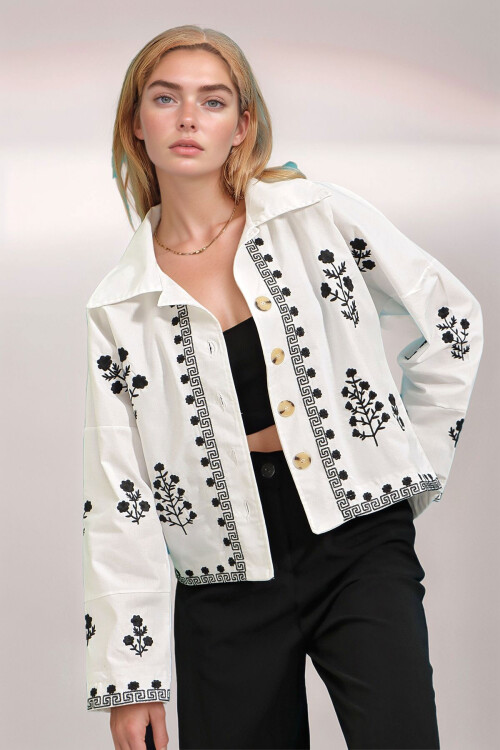 Beyaz Nakış İşlemeli Keten Ceket BCHESQ-251103