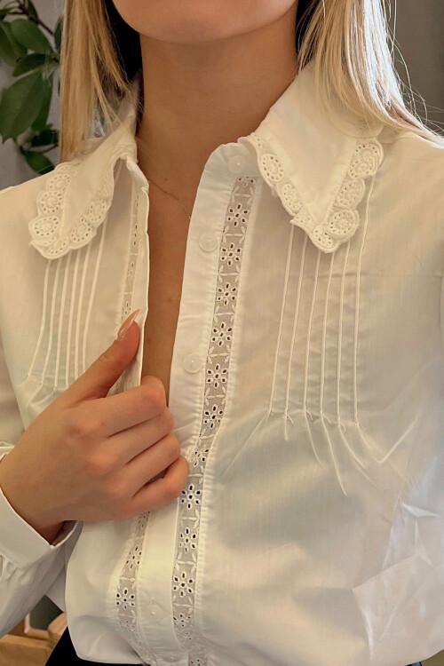 Beyaz Yakası Fisto Nervürlü Pamuklu Dokuma Gömlek BCHESQ-251044