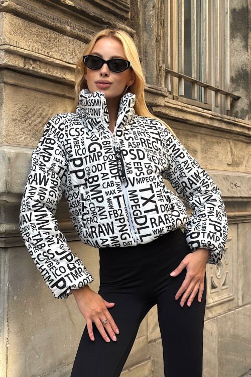 Beyaz Yazılı Şişme Mont BCVL-25N09Y