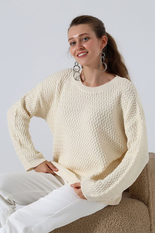 Ekru Bisiklet Yaka Su Yolu Desenli Triko Kazak BCES-252008