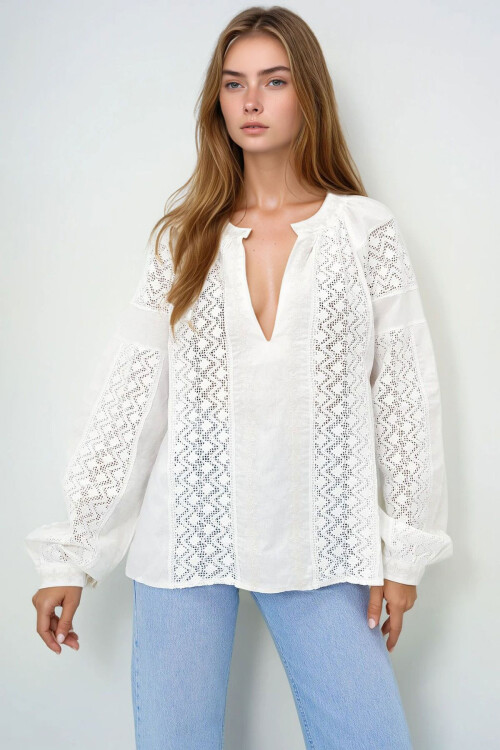 Ekru Derin V Yaka Nakış Ve Güpür Detaylı Balon Kol Keten Bluz BCHESQ-251081
