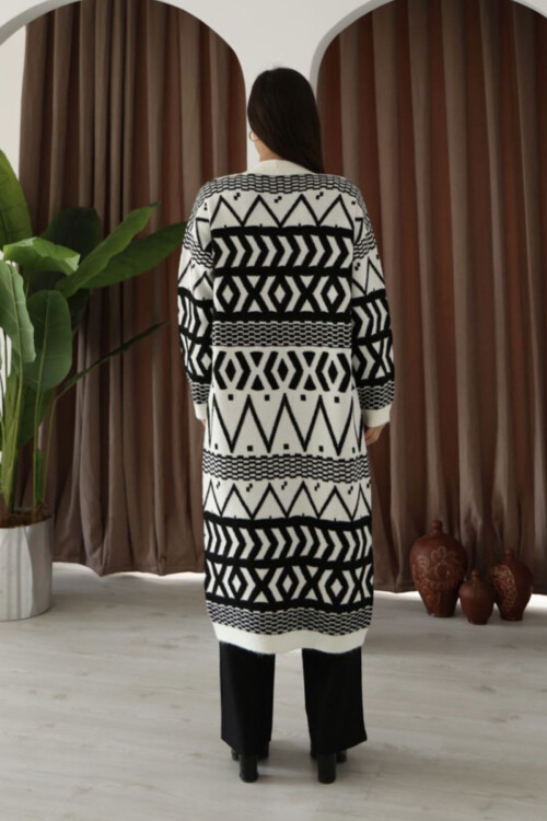 Ekru Desenli Saçaklı Uzun Boy Triko Hırka BCES-253001