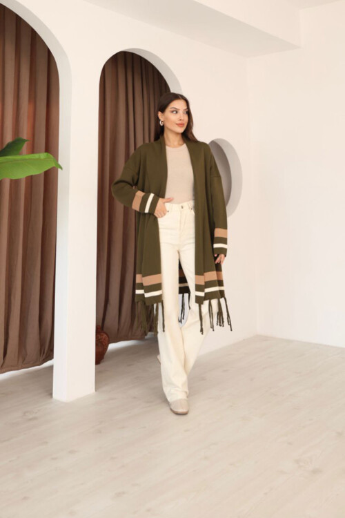 Haki Püsküllü Renk Bloklu Uzun Triko Hırka BCES-253002